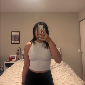 Aritzia Women's Ribbed White Tank Top